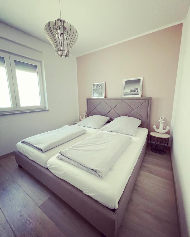 Apartment Mala メドゥリン エクステリア 写真